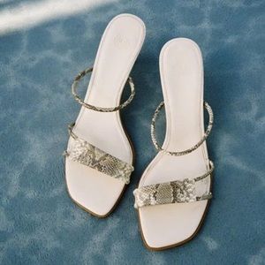 Urban Outfitters Bella Strappy Kitten Heel Snakeskin Print Size 9